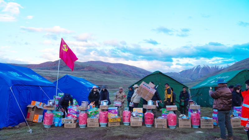 把“生命至上”寫在海拔4550米的藏東高原